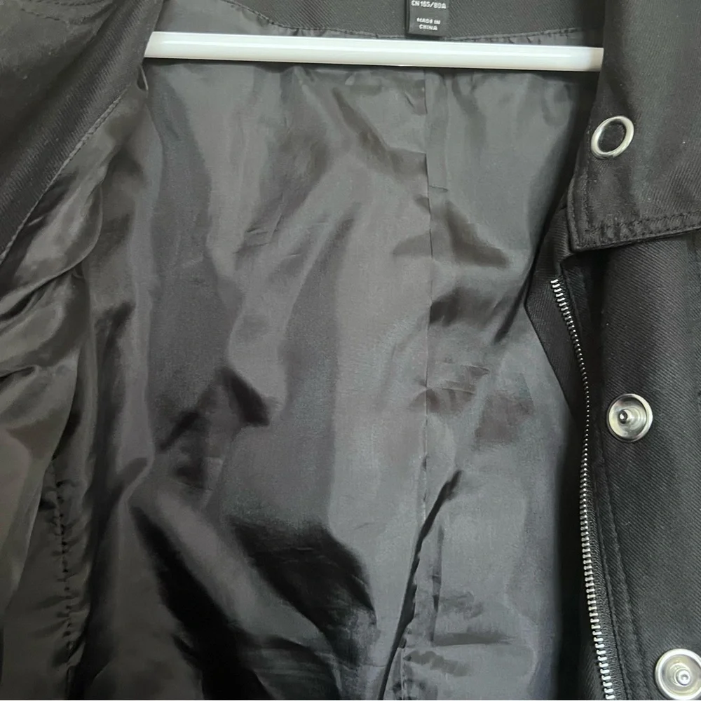 H&M Black Cropped Trench Coat SZ 4 Classic Casual Belted High Collar 2000s - Picture 5 of 12